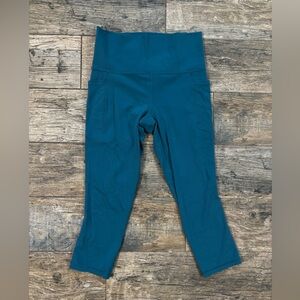 Athleta Sun Salutation Stash Capri Leggings size Small Petite